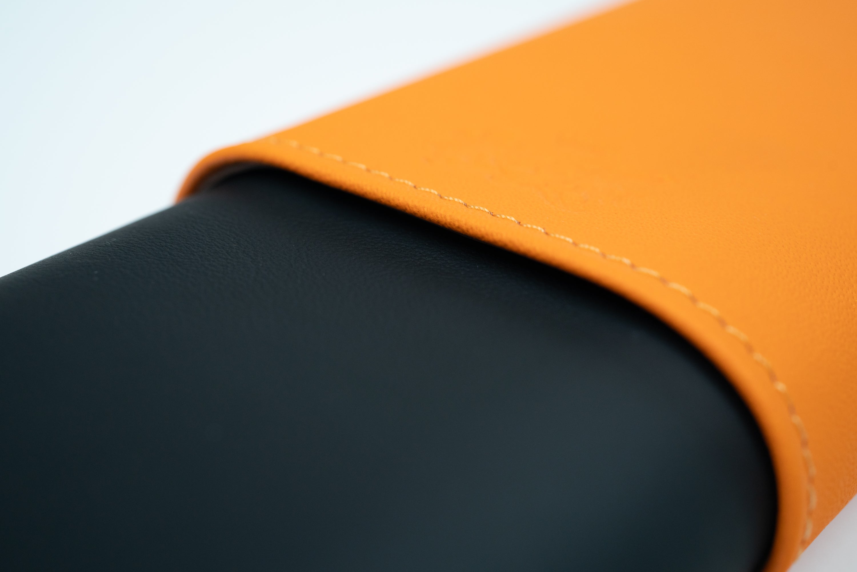 Brizard & Co – “Show Band” 3 Cigar Case – Racing Black Bottom & Orange Top – Racing Black & Orange Collection