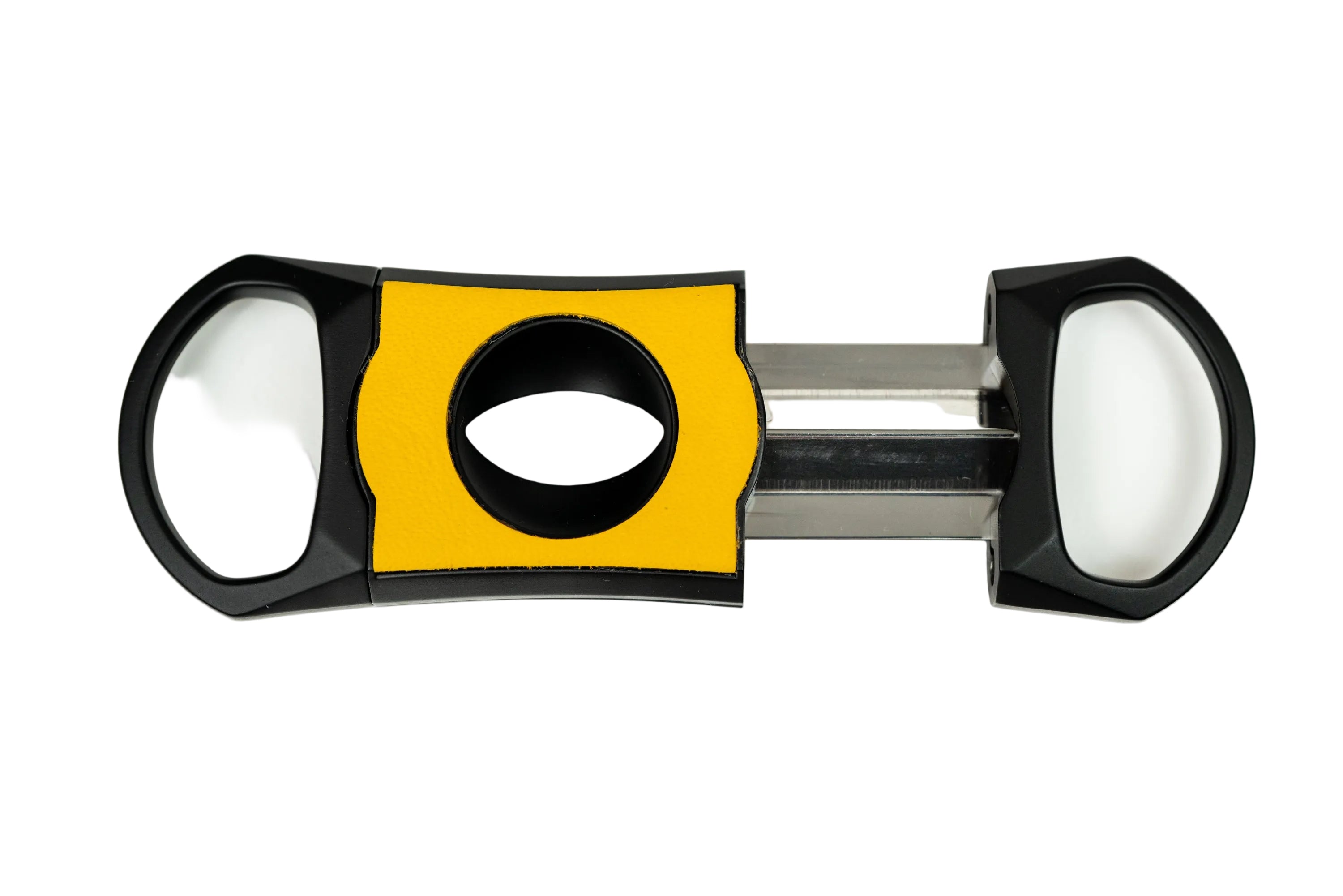 Brizard & Co – “V” Cutter – Racing Black & Yellow (With Pouch)