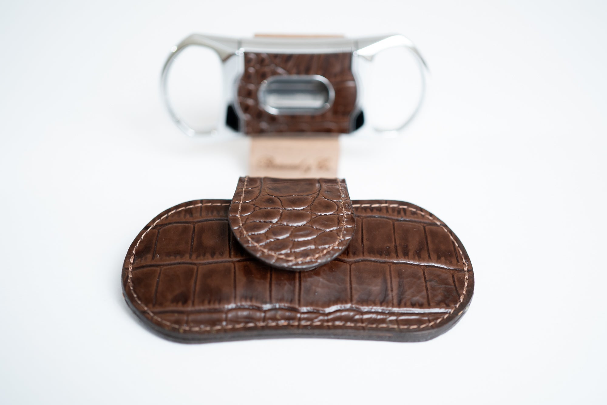 Brizard and Co. - The "V" Cutter - Croco Tobacco