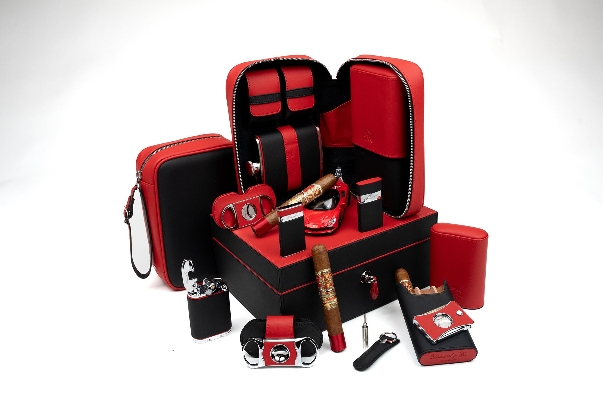Brizard and Co Havana Traveler Black and Red Racing set