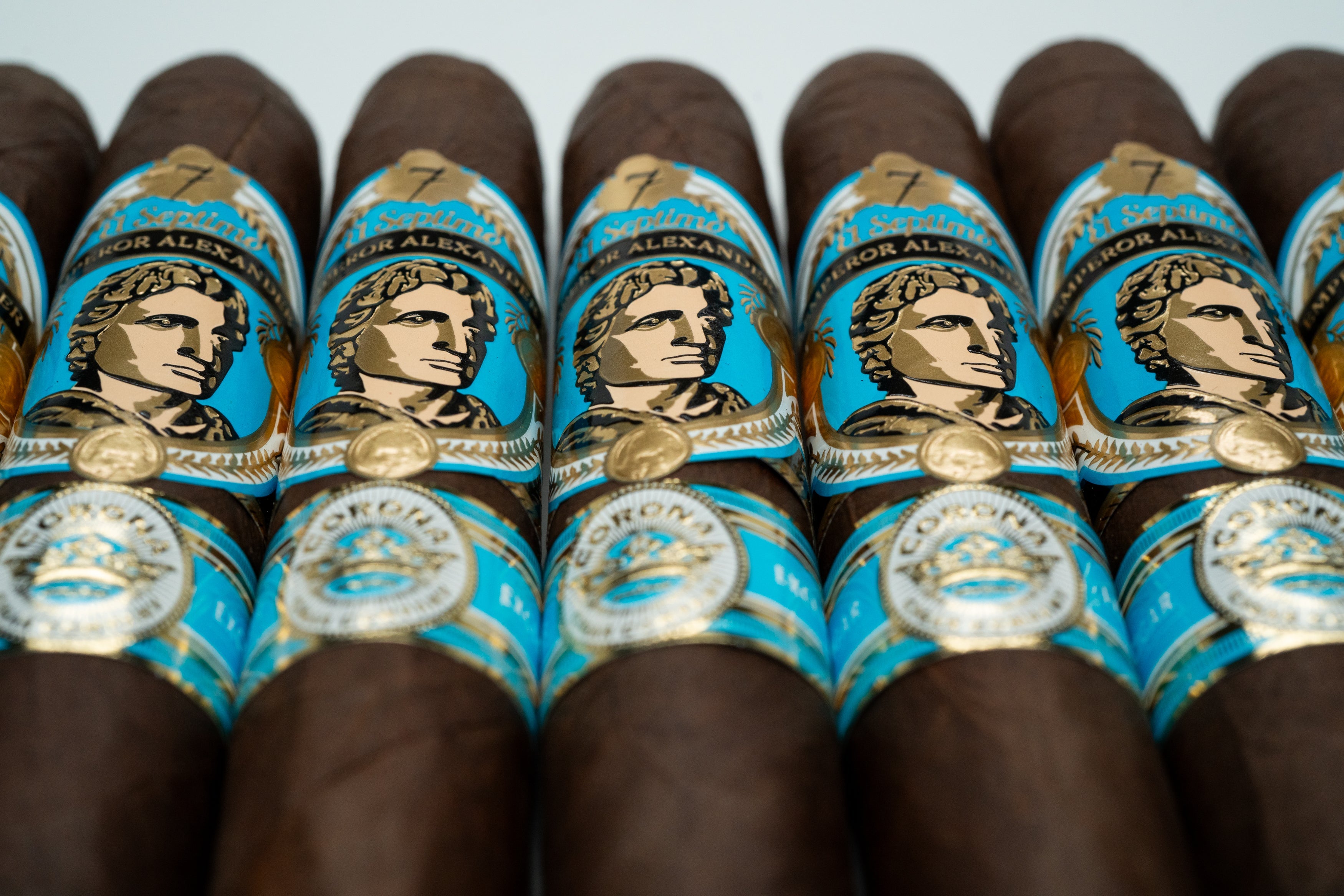 The El Septimo x Corona Cigar Alexander Maduro is a premium cigar