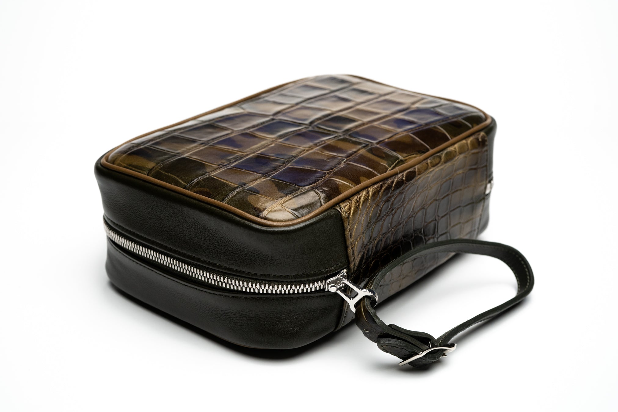Brizard and Co. - Humidor and Havana Traveler - Genuine Alligator Skin Collection
