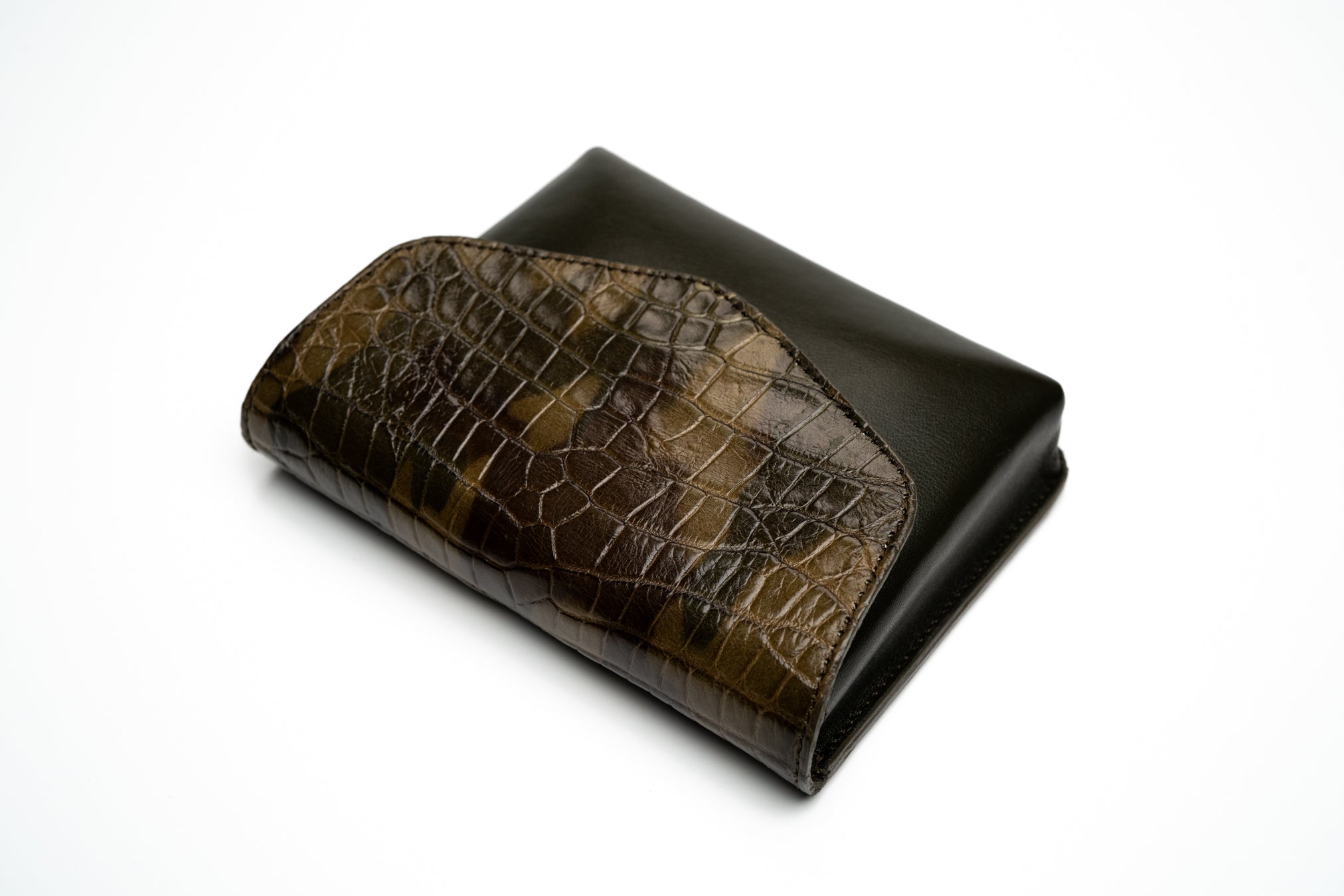 Brizard and Co. - Humidor and Havana Traveler - Genuine Alligator Skin Collection
