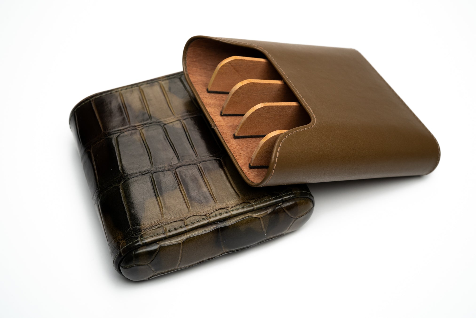 Brizard and Co. - Humidor and Havana Traveler - Genuine Alligator Skin Collection