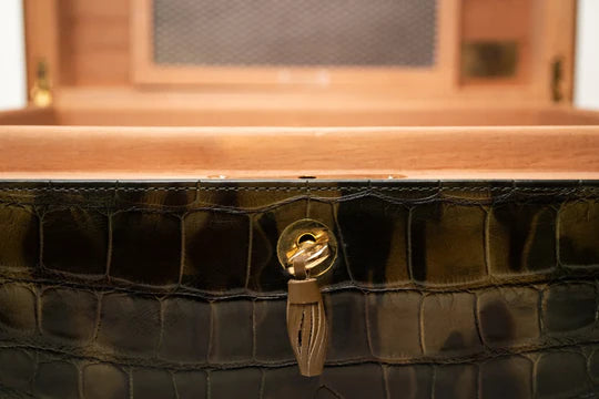 Brizard & Co – Humidor & Havana Traveler – Genuine Alligator Skin Collection