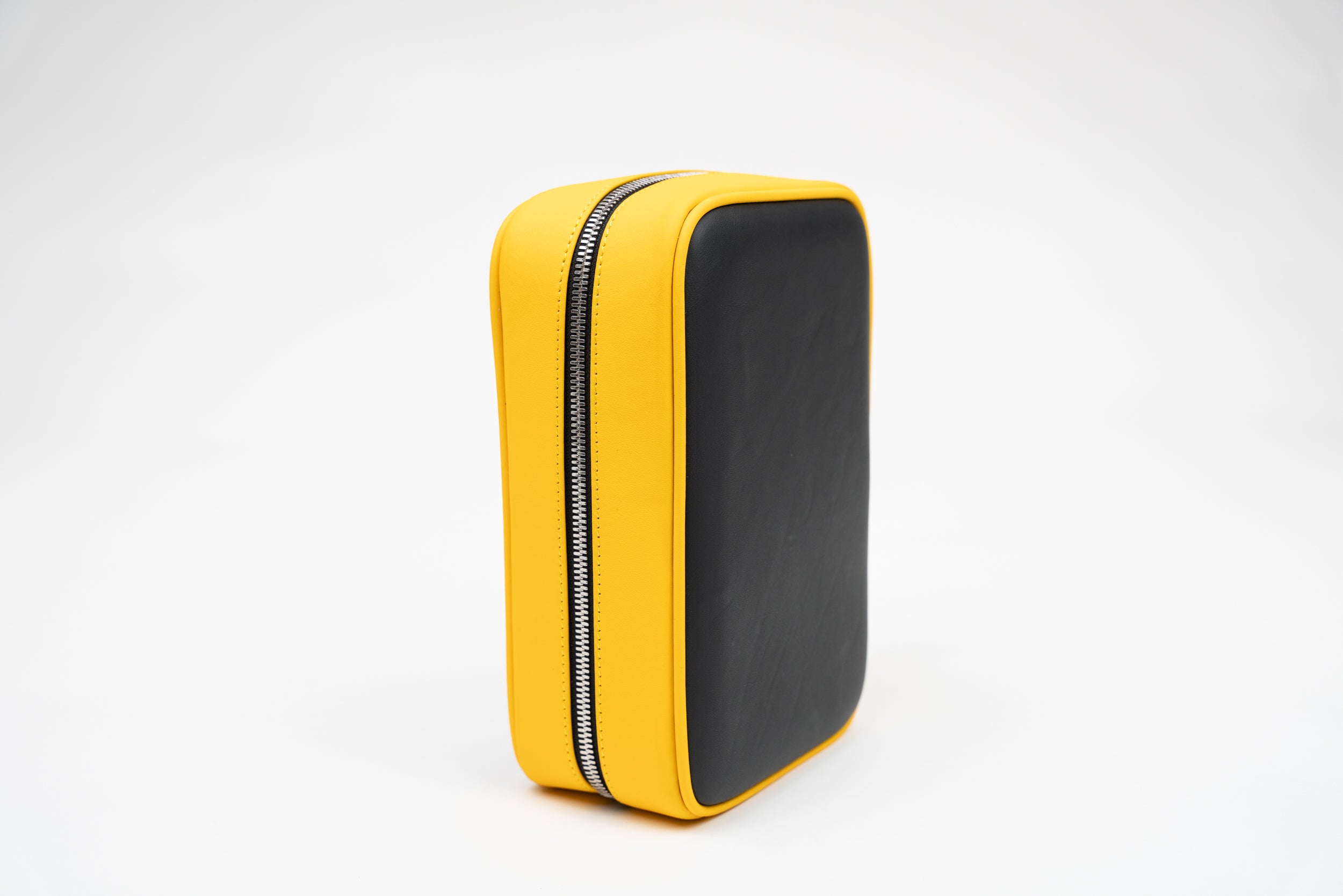 Brizard and Co. Havana Traveler -  Racing Black & Yellow
