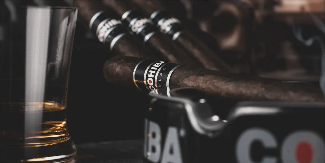 Cohiba - Black (Aluminum Tube)