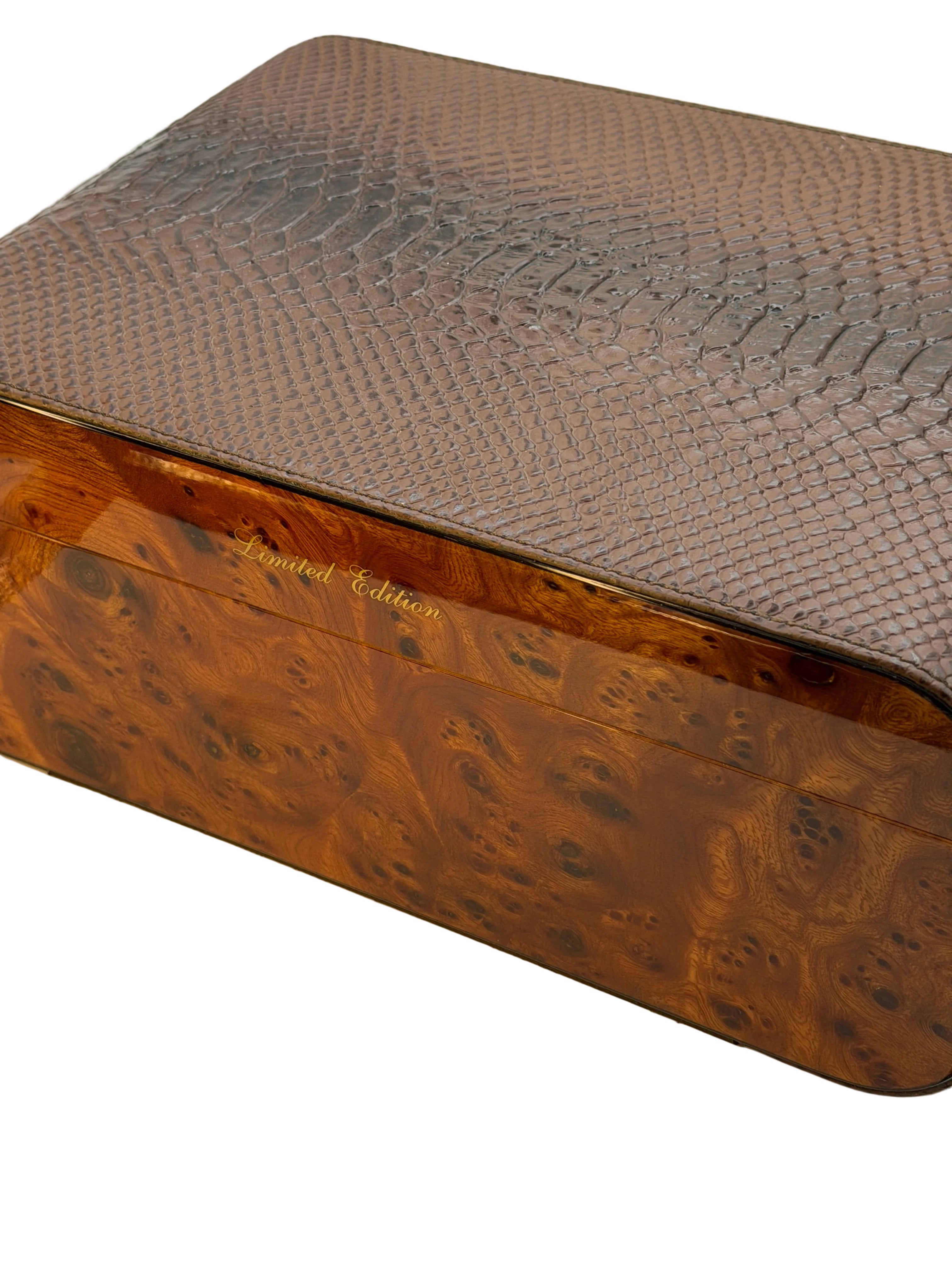 Gentili Limited Edition (15/17) Count Cigar Humidor - Croco Leather