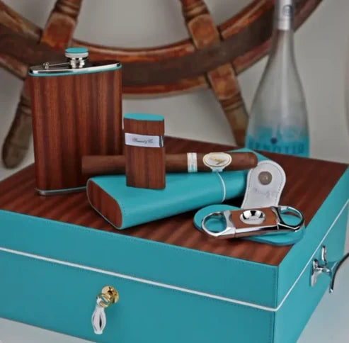"Brizard and Co - Venezia Lighter Positano (Turquoise & Mahogany)"