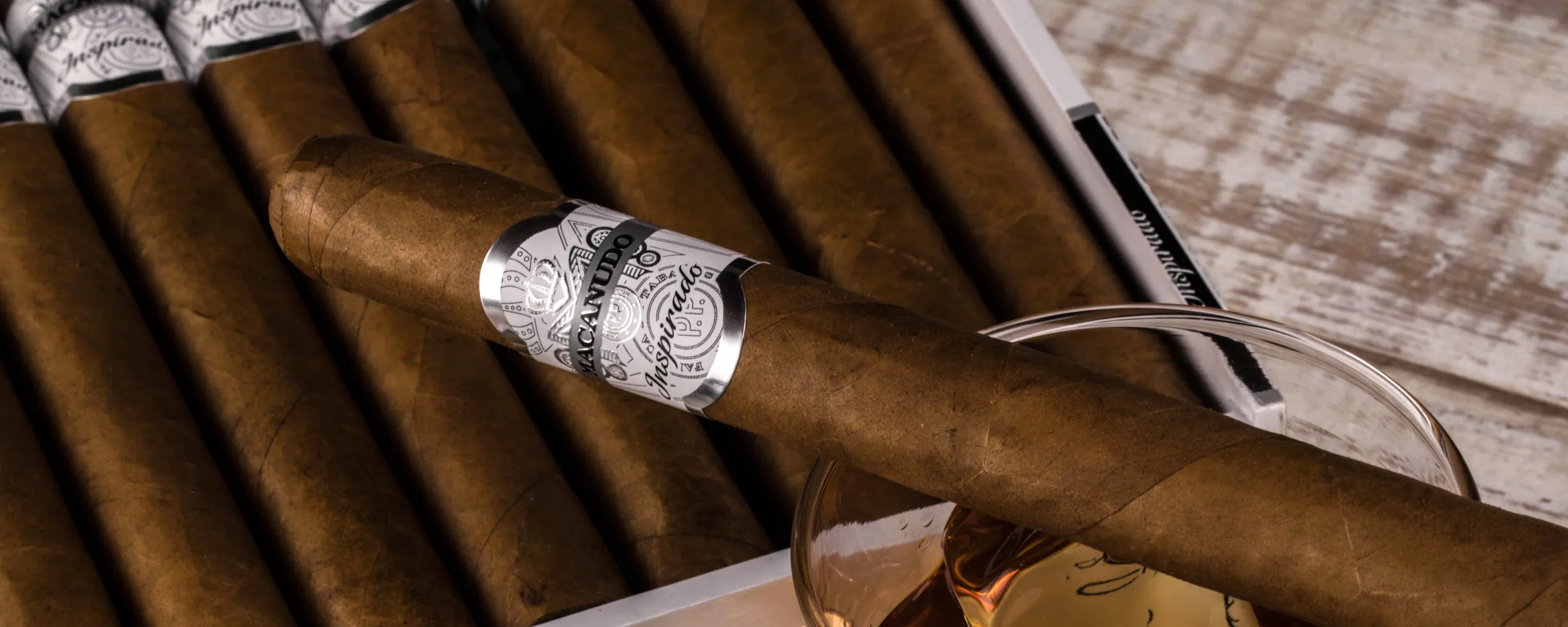 Macanudo Inspirado White