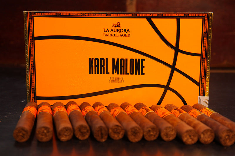 La Aurora: Karl Malone